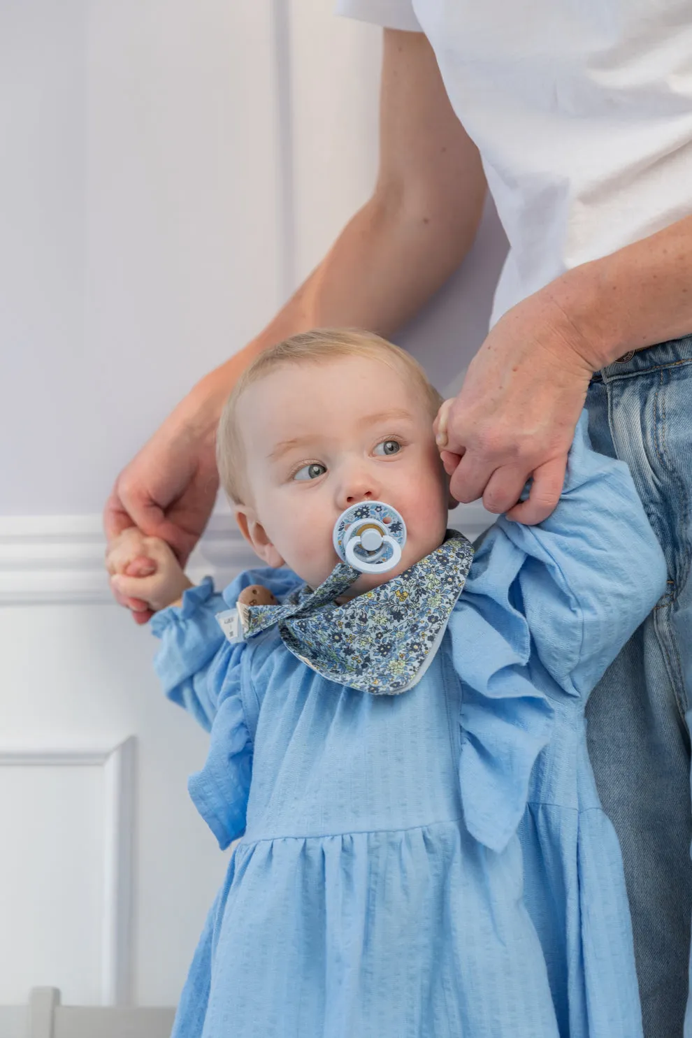 BIBS X LIBERTY Bandana Bib - Chamomile Lawn Baby Blue